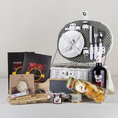Picnic Basket Pack with Vermouth "La Madre"