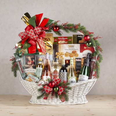 Christmas Basket with Christmas Assortment and Liquors