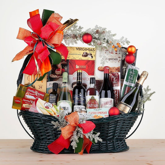 Panier de Noël avec assortiment de Noël et liqueurs