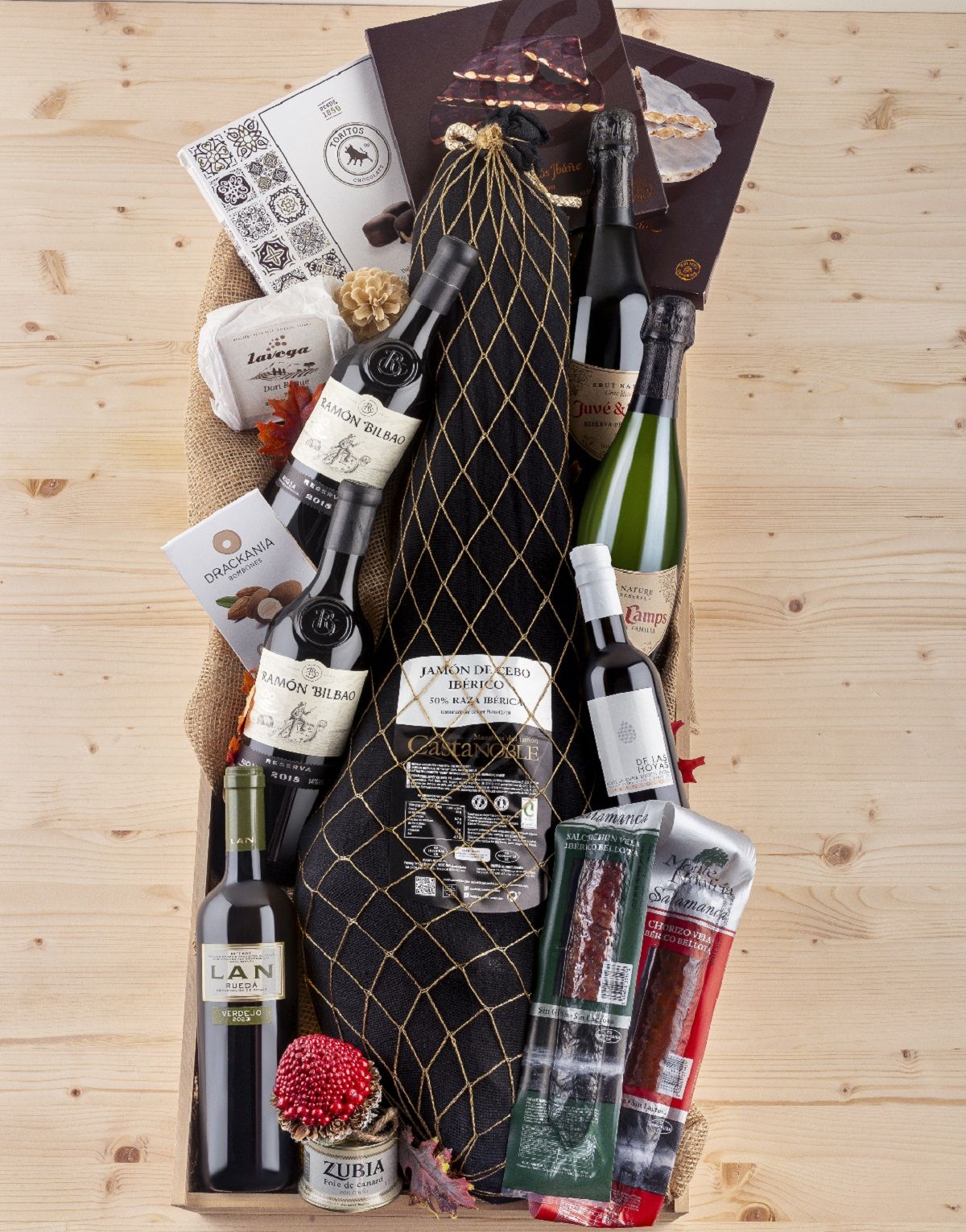 Lote con Jamón Ibérico de Cebo "Casta Noble"